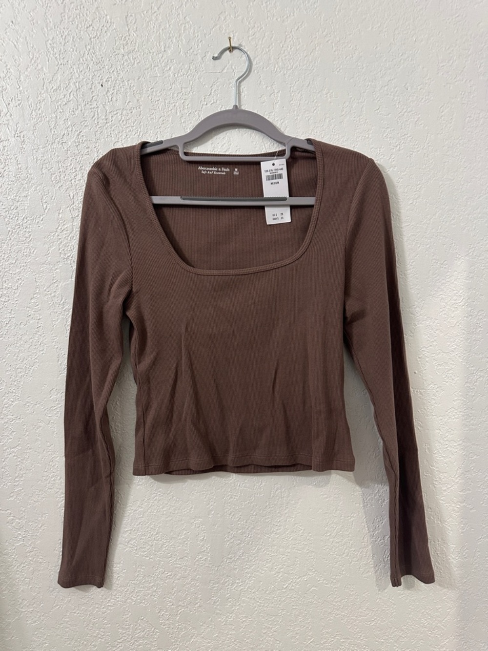 NWT Abercrombie & Fitch Soft A&F Essentials Scoop Neck Long Sleeve - Brown